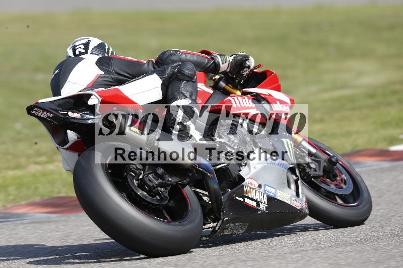 /45 10.08.2025 Plüss Moto Sport ADR/Freies Fahren/105